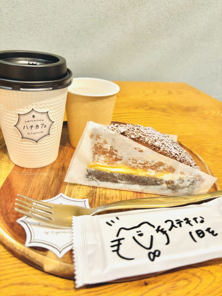 ハチカフェケーキセット