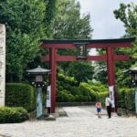 根津神社の朱色の鳥居